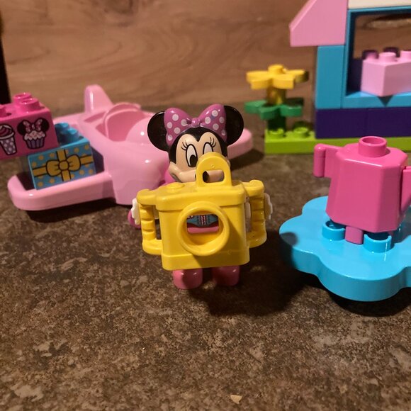 Duplo 10830 – Minnie’s Café (Retired Set, 2016) - Picture 7 of 7